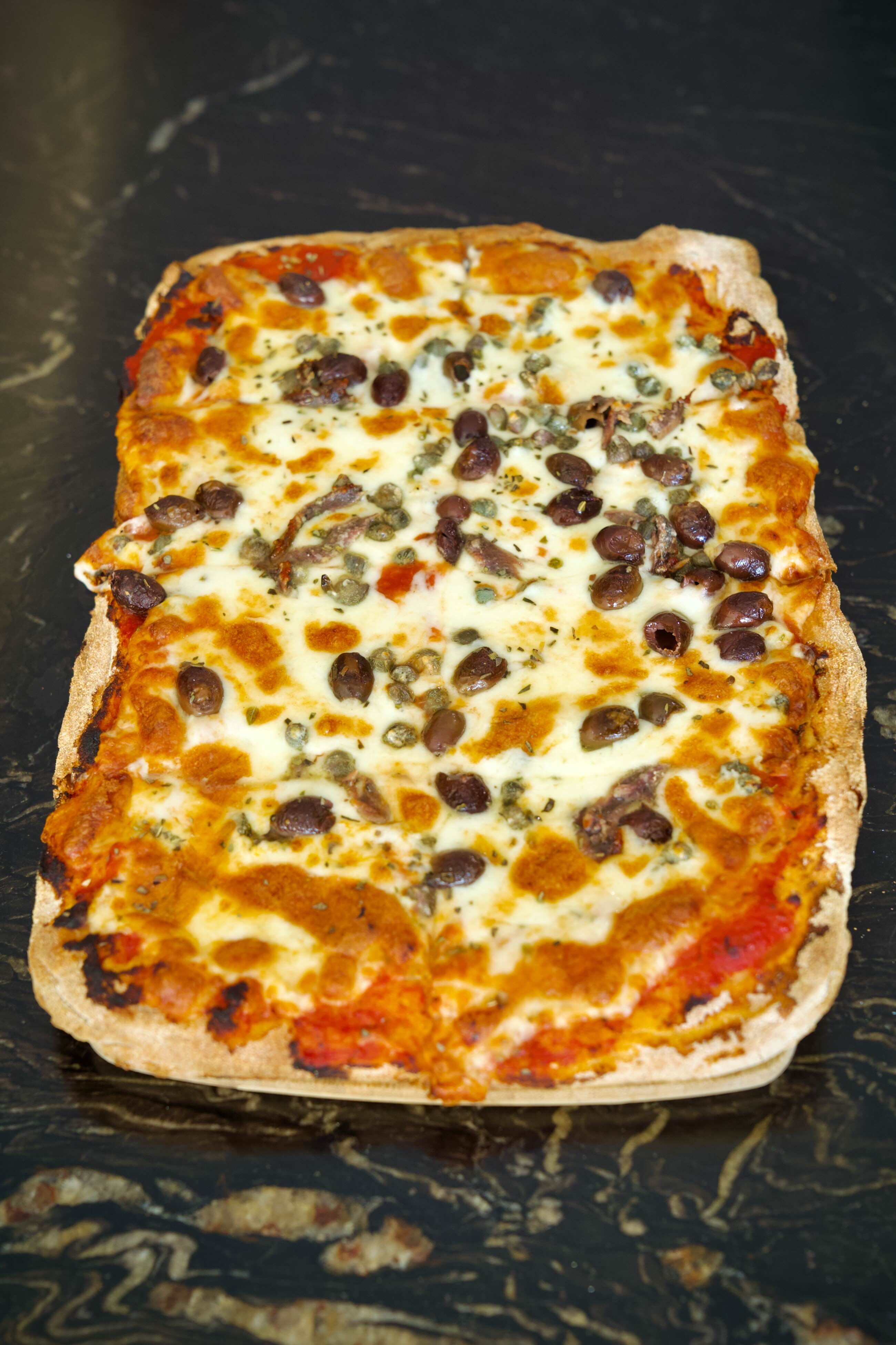 napoletana-pinsa-gp-tesoro-gastronomia